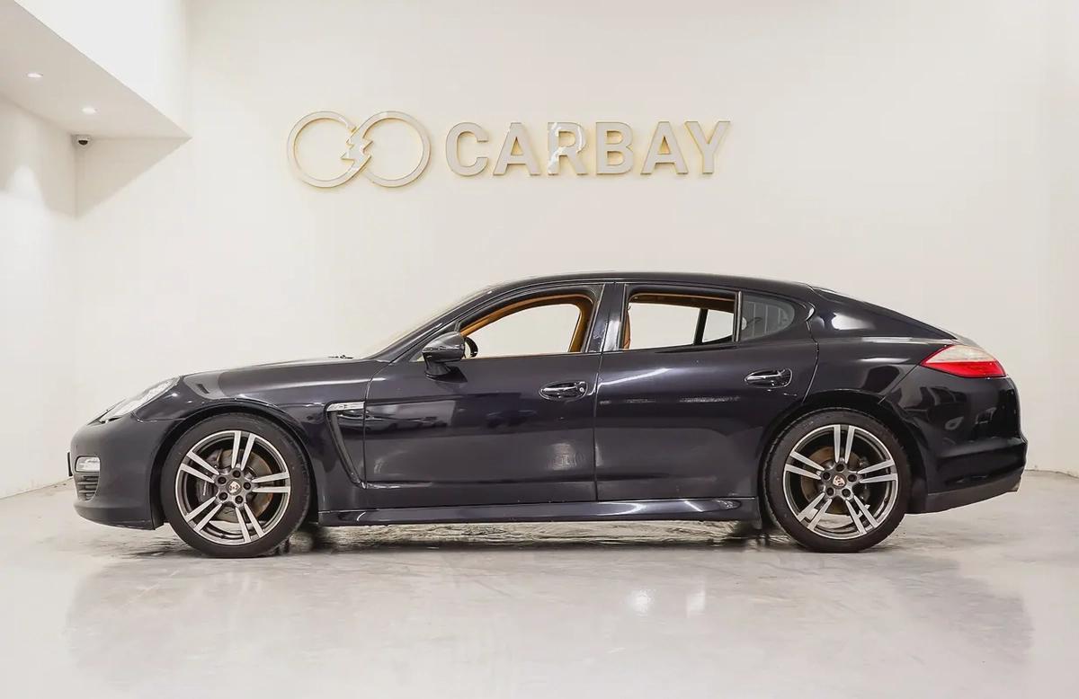 AED 1012 PM | PORSCHE PANAMERA 2012 | 20” TURBO RIMS | CARBON FIBER PACKAGE | 1 YEAR WARRANTY | GCC-4-4