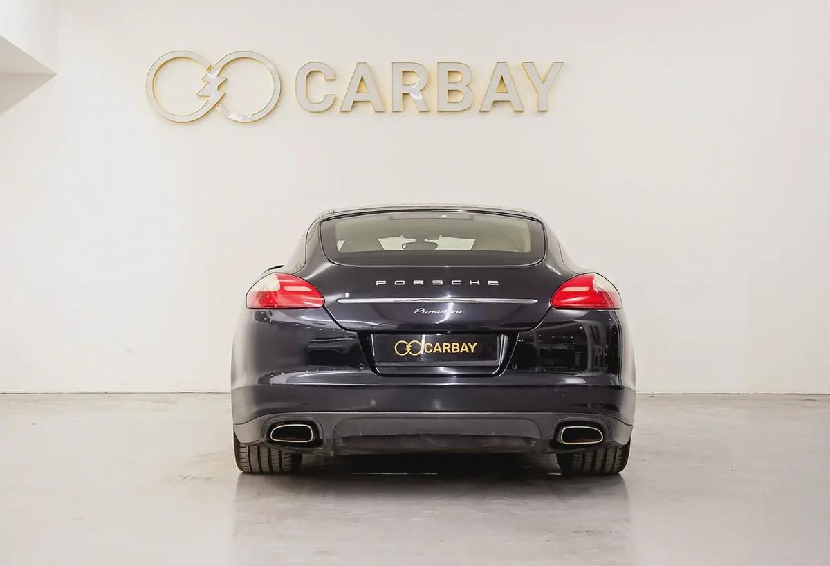 AED 1012 PM | PORSCHE PANAMERA 2012 | 20” TURBO RIMS | CARBON FIBER PACKAGE | 1 YEAR WARRANTY | GCC-5-5