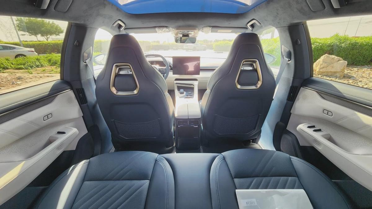 ZEEKR 001 AWD (Grey White)-8-8
