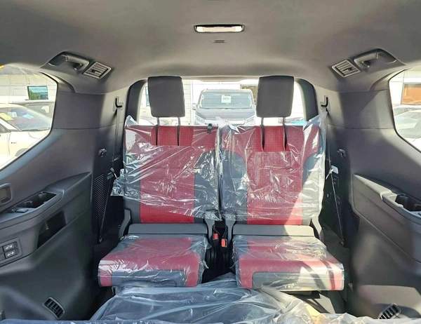 Toyota Land Cruiser VXR LC300 TWIN TURBO / 3.3L DIESEL V6 / FULL OPTION (CODE#LCDVXRH)