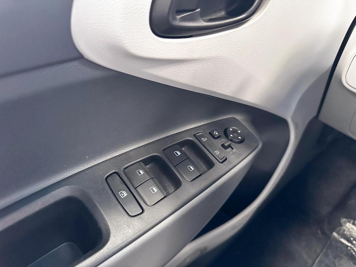 HYUNDAI GRAND i10 MODEL 2026 GCC SPECS-10-10