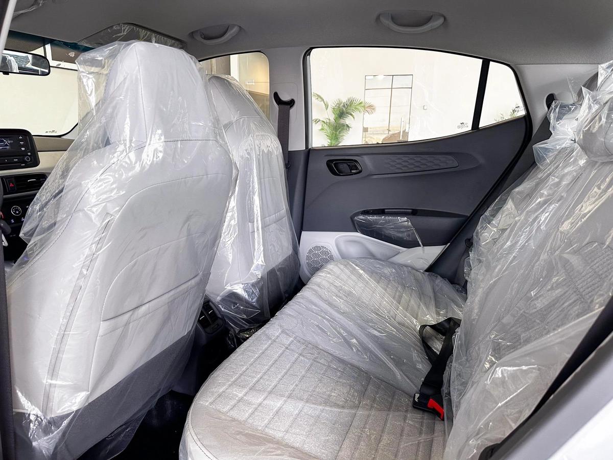 HYUNDAI GRAND i10 MODEL 2026 GCC SPECS-14-14