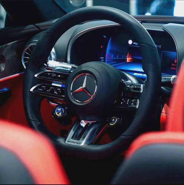 MERCEDES-BENZ SL63 AMG / 2022 / 17,000 KM ONLY / SOFT TOP CONVERTIBLE