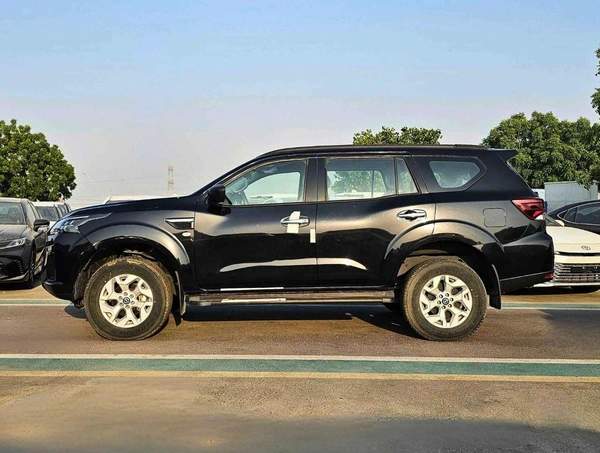 Nissan XTerra SE 7 SEATS / 2.5L PETROL V4 / LEATHER SEATS / PUSH START / 4WD (CODE # 69096) *RAMADAN OFFER*