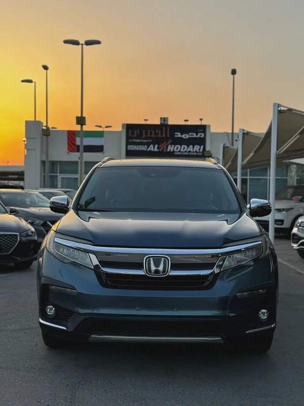 HONDA PILOT (2019) //GCC//TOURING// FULL OPTIONS//GOOD CONDITION