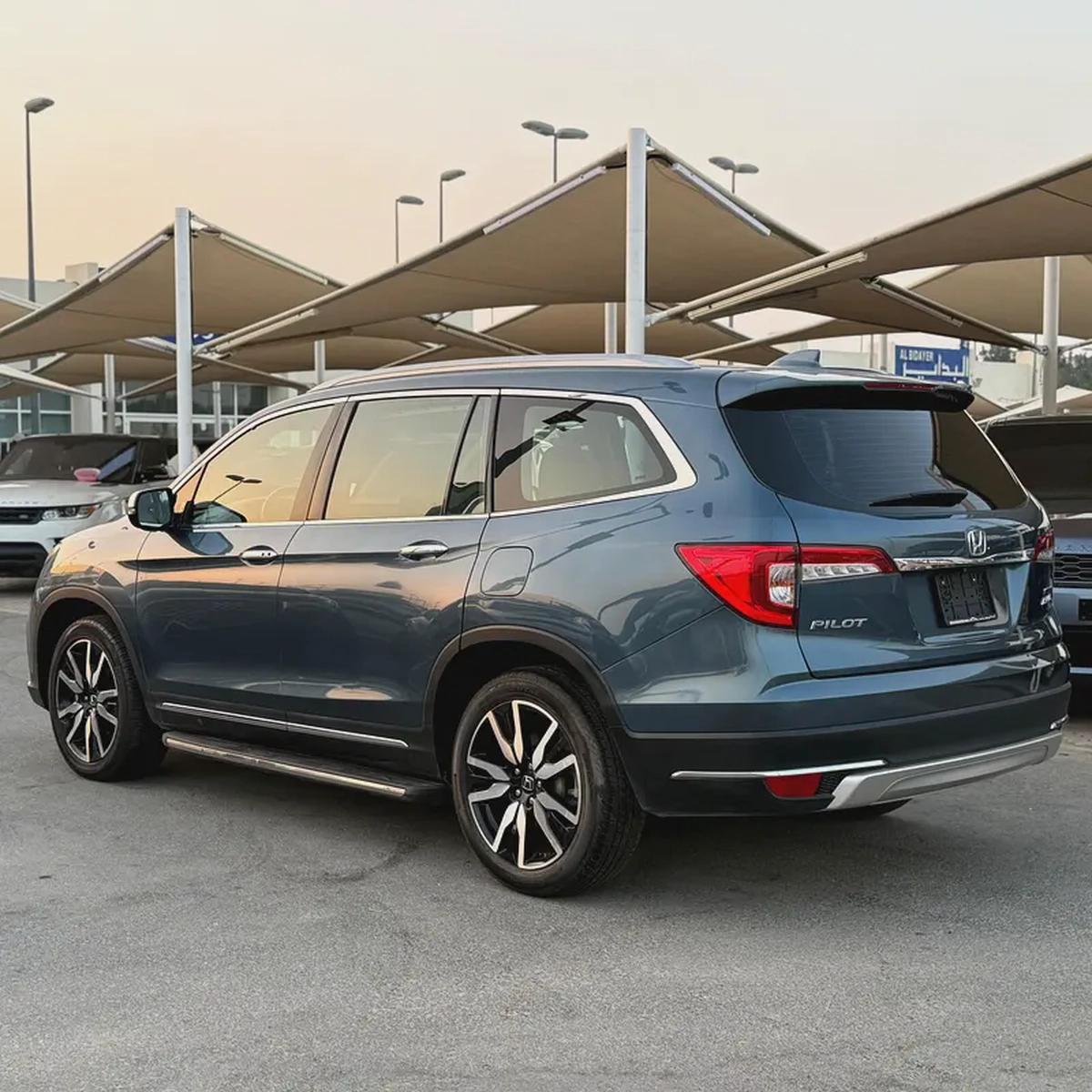 HONDA PILOT (2019) //GCC//TOURING// FULL OPTIONS//GOOD CONDITION-5-5