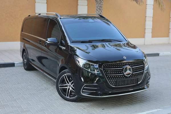 V300 AMG - 4 YRS WARRANTY / SERVICE 200,000 KM - GCC SPECS - PPF - ACCIDENT FREE - FULL SERVICE -