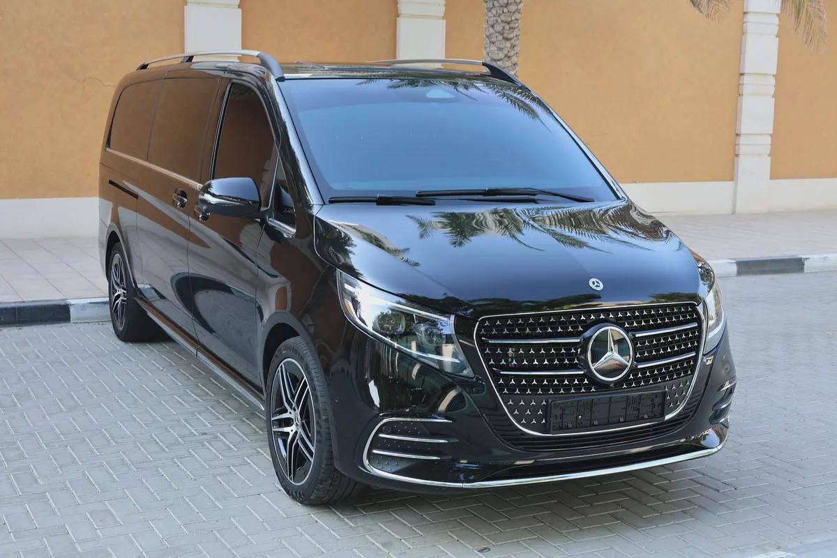 V300 AMG - 4 YRS WARRANTY / SERVICE 200,000 KM - GCC SPECS - PPF - ACCIDENT FREE - FULL SERVICE --3-3