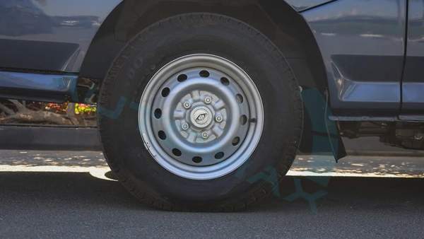 ( Only For Export ) 2025 CMC D260 Window Van 2.4L RWD GCC BRAND NEW