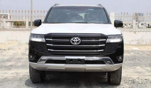 Toyota Land Cruiser GXR 4.0L V6 PETROL