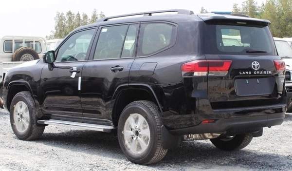 Toyota Land Cruiser GXR 4.0L V6 PETROL