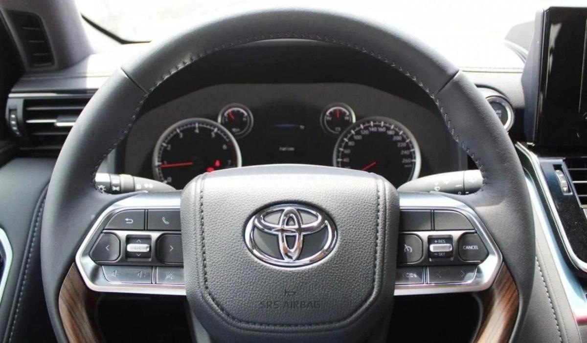 Toyota Land Cruiser GXR 4.0L V6 PETROL-19-19