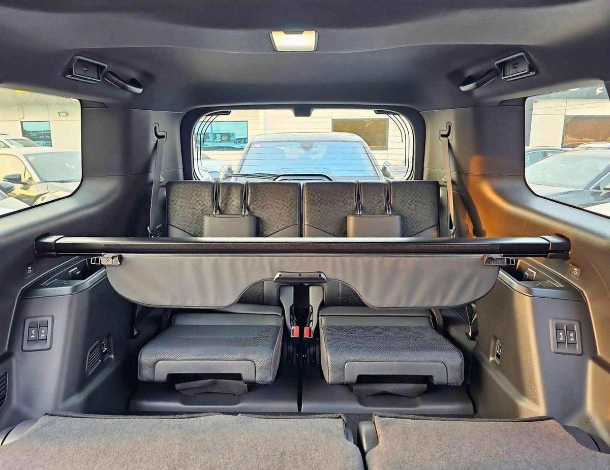 Toyota Prado LUXURY TURBO/ 2.4L V4 PETROL/ 360* WITH HEADUP DISPLAY/ RADAR/ PANORAMIC (CODE # PLUX)-17-17