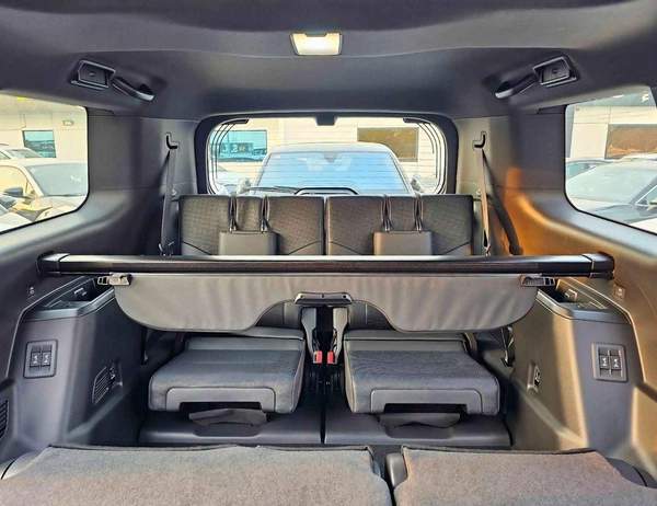 Toyota Prado LUXURY TURBO/ 2.4L V4 PETROL/ 360* WITH HEADUP DISPLAY/ RADAR/ PANORAMIC (CODE # PLUX)
