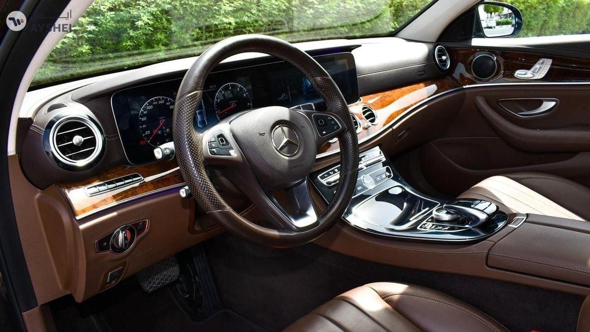 Mercedes-Benz E200-3-3