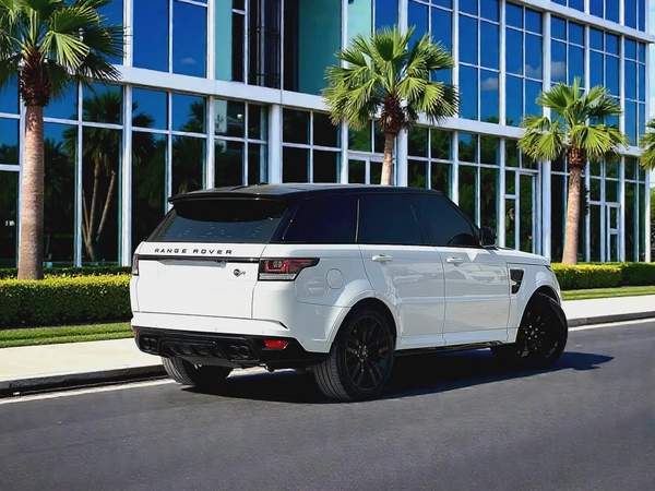 AED 3,602 P.M | RANGE ROVER | SPORT | SVR | 5.7L V8 | 2016 | GCC | ORIGINAL PAINT