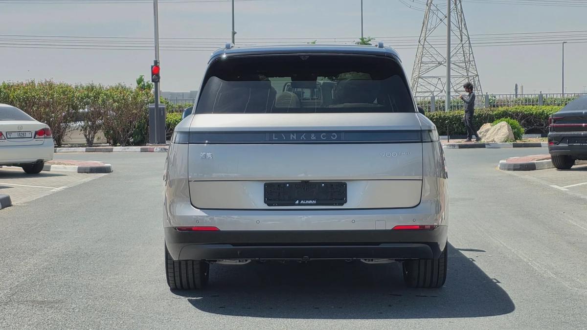 Lynk & Co 900 (Silver)-11-11