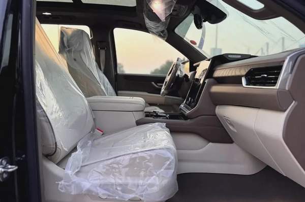 GMC YUKON 4WD DENALI GCC - VIP +TV V8 6,2 - Ex