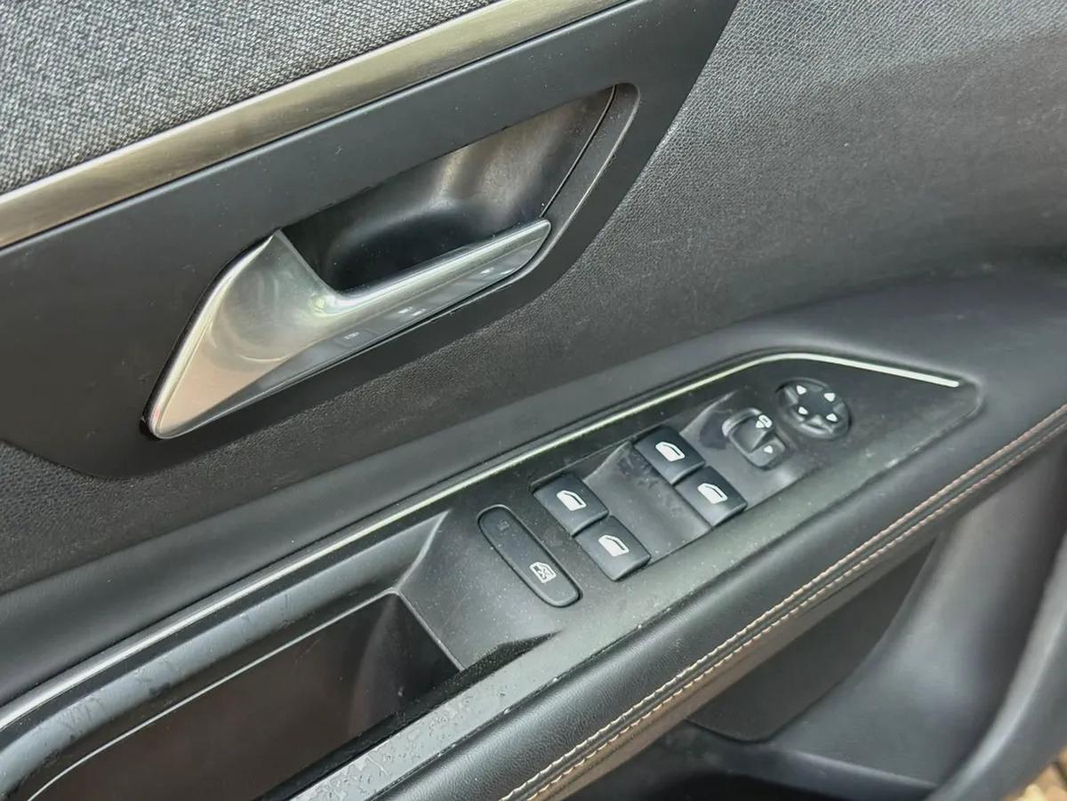 Peugeot 3008 GT Line 2018 - GCC Specs-17-17