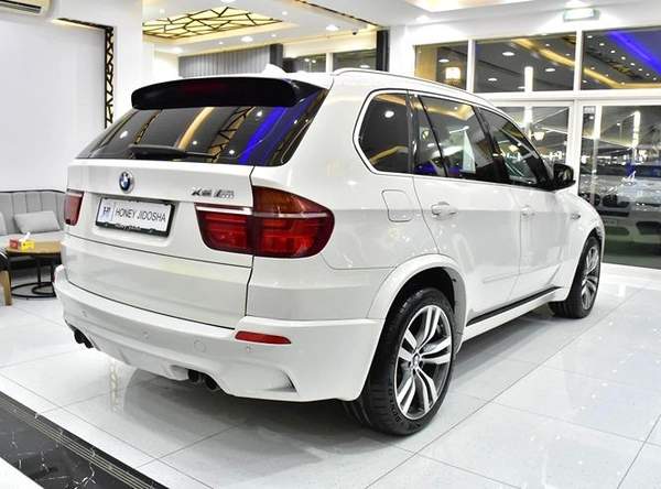 BMW X5 M ( 2010 Model ) in White Color GCC Specs