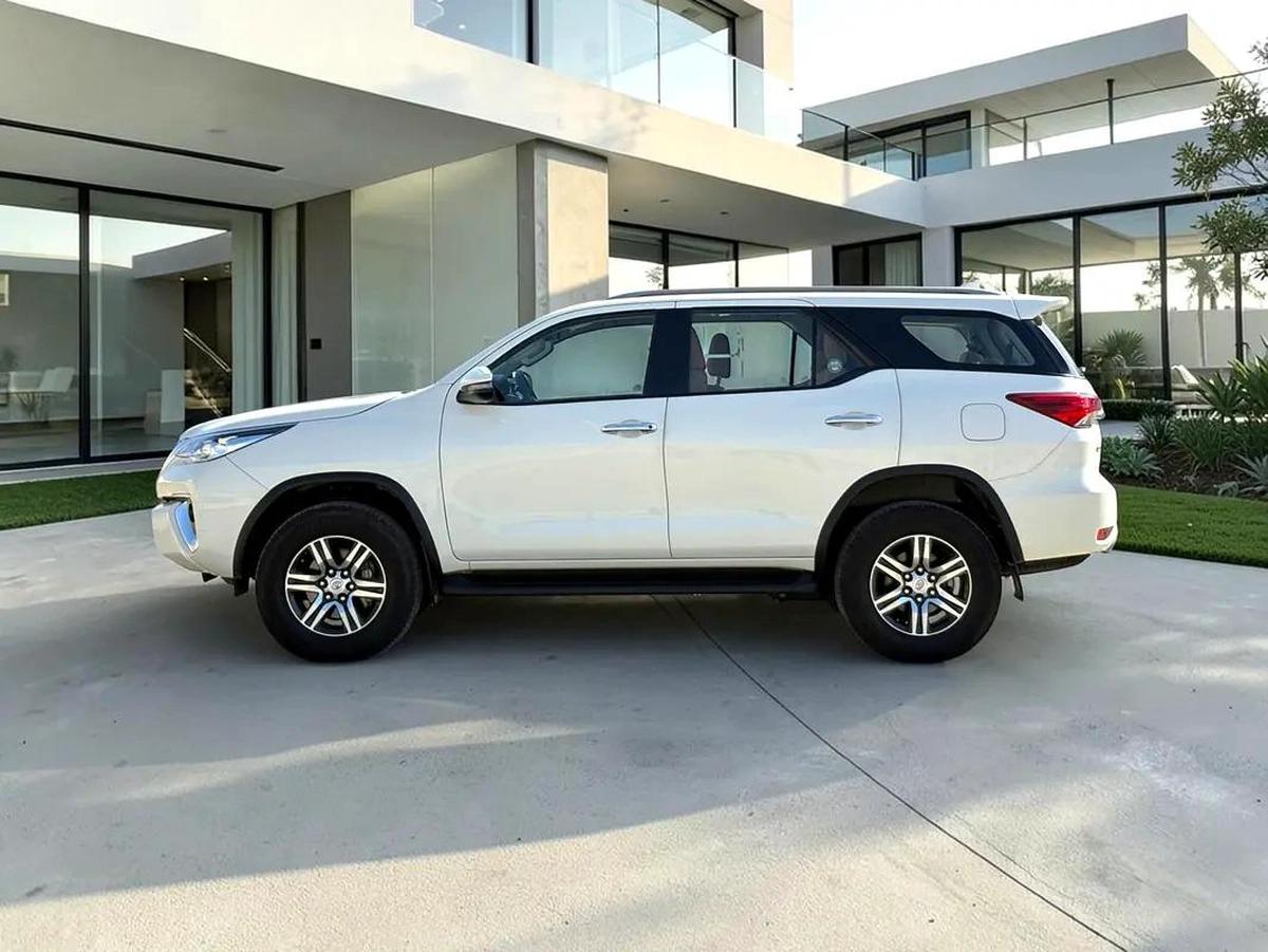 AED 1,440 P.M | 0% DOWN PAYMENT | TOYOTA FORTUNER EXR | 2.7L I4 4WD | 2020 | FULL AGENCY SERVICE HIS-12-12