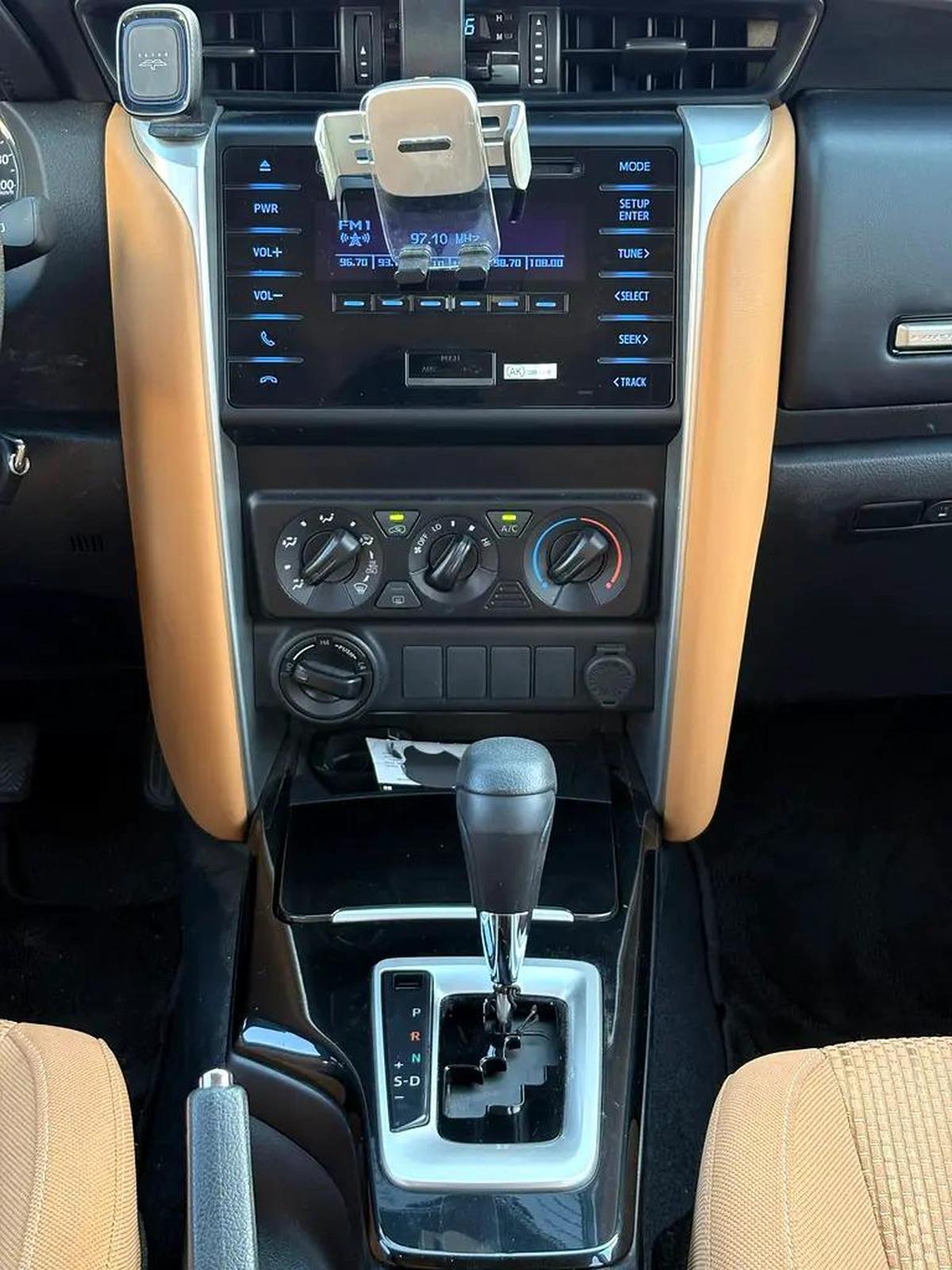 AED 1,440 P.M | 0% DOWN PAYMENT | TOYOTA FORTUNER EXR | 2.7L I4 4WD | 2020 | FULL AGENCY SERVICE HIS-13-13