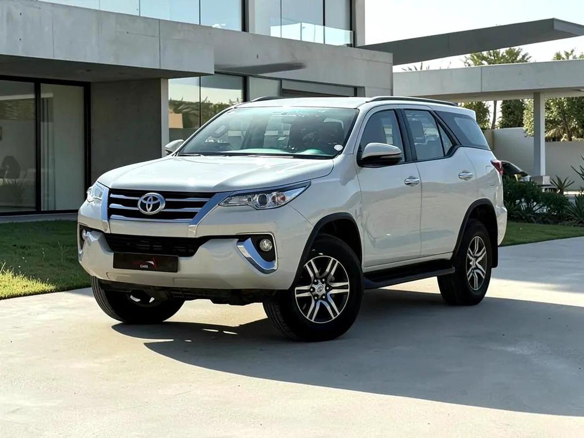 AED 1,440 P.M | 0% DOWN PAYMENT | TOYOTA FORTUNER EXR | 2.7L I4 4WD | 2020 | FULL AGENCY SERVICE HIS-0-0