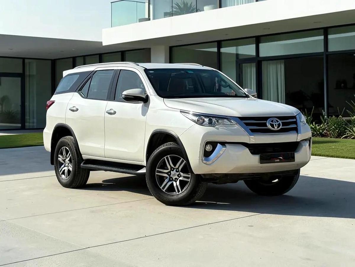 AED 1,440 P.M | 0% DOWN PAYMENT | TOYOTA FORTUNER EXR | 2.7L I4 4WD | 2020 | FULL AGENCY SERVICE HIS-10-10