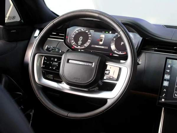 2025 - Land Rover Range Rover Vogue SE 2025 - Low mileage