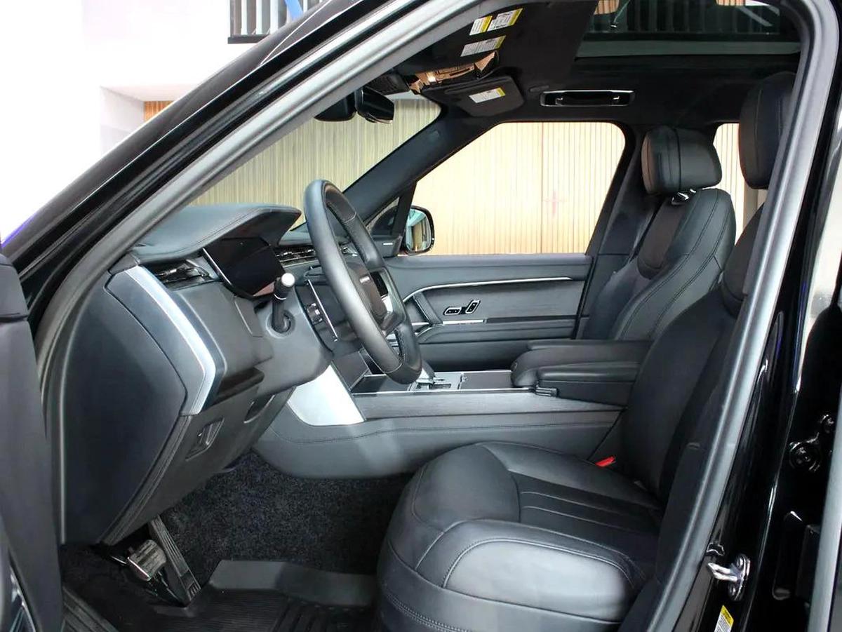 2025 - Land Rover Range Rover Vogue SE 2025 - Low mileage-14-14