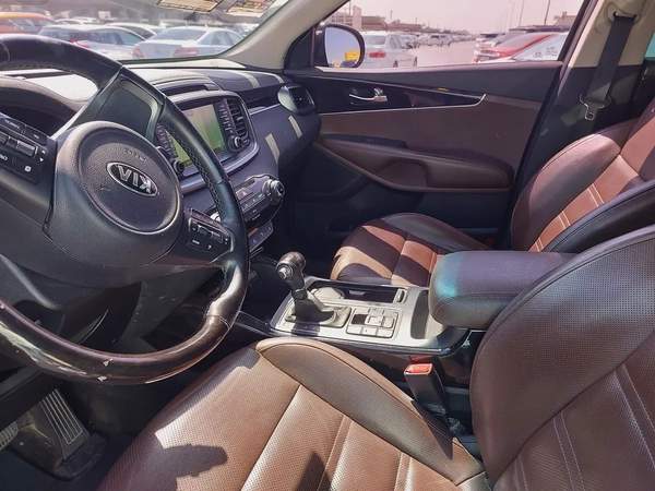 كيا سورنتو 2015