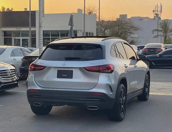 MERCEDES-BENZ - GLA250 - 2023 - 2,0L - V4 - BY TURBO - AMERICAN SPECS VERY GOOD CONDITION