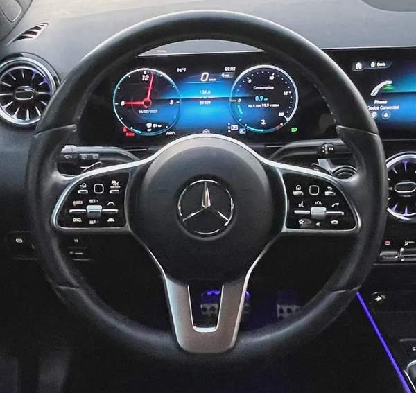 MERCEDES-BENZ - GLA250 - 2023 - 2,0L - V4 - BY TURBO - AMERICAN SPECS VERY GOOD CONDITION