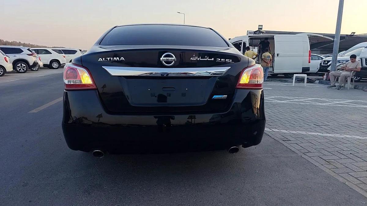 Nissan Altima SV 2013 - GCC Specs - Well Maintained-15-15