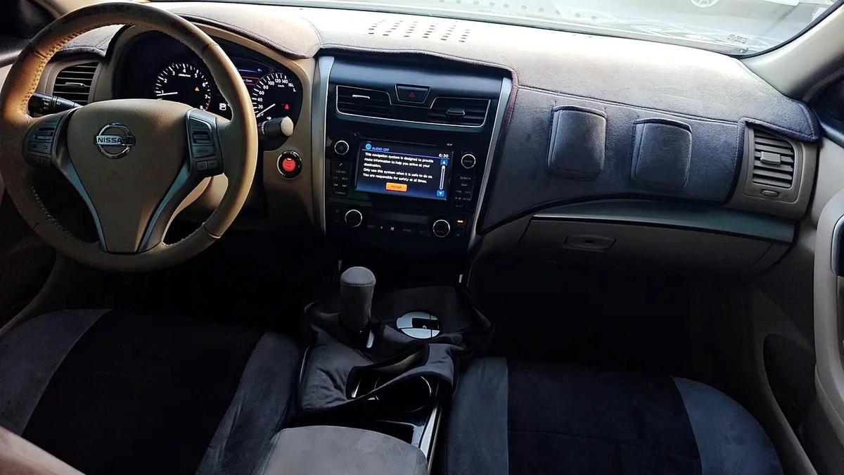 Nissan Altima SV 2013 - GCC Specs - Well Maintained-17-17