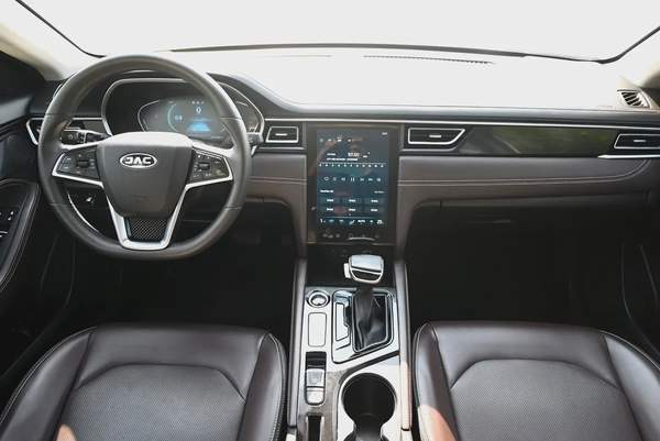 0% DP - FREE WARRANTY - JAC J7 LUXURY 2023 - LOW MILEAGE - GCC