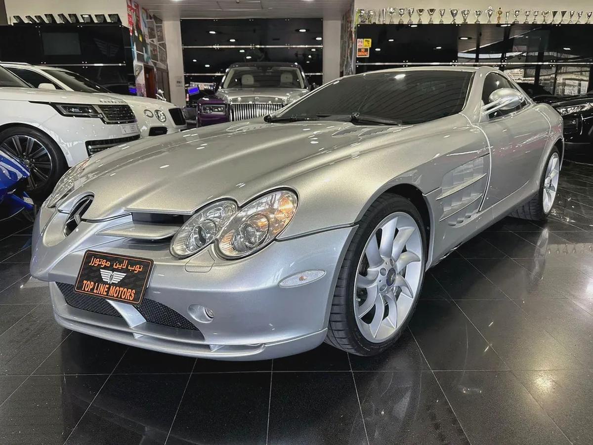 Mclaren SLR, full service history from Abu Dhabi dealer service done, new tires-1-1