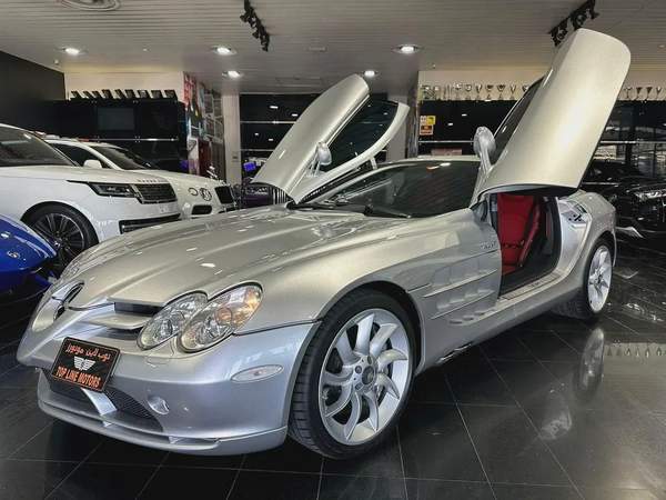 Mclaren SLR, full service history from Abu Dhabi dealer service done, new tires