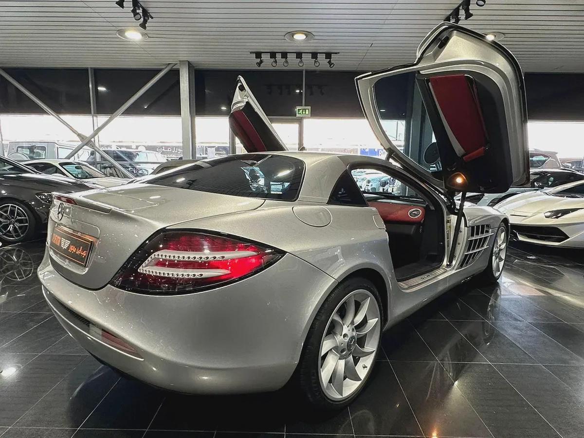 Mclaren SLR, full service history from Abu Dhabi dealer service done, new tires-11-11