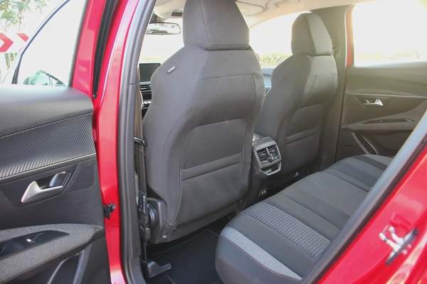 Peugeo 3008 Gcc 2023 1.6L ( 747 x 60) With & Without DownPayment 3000 Salary