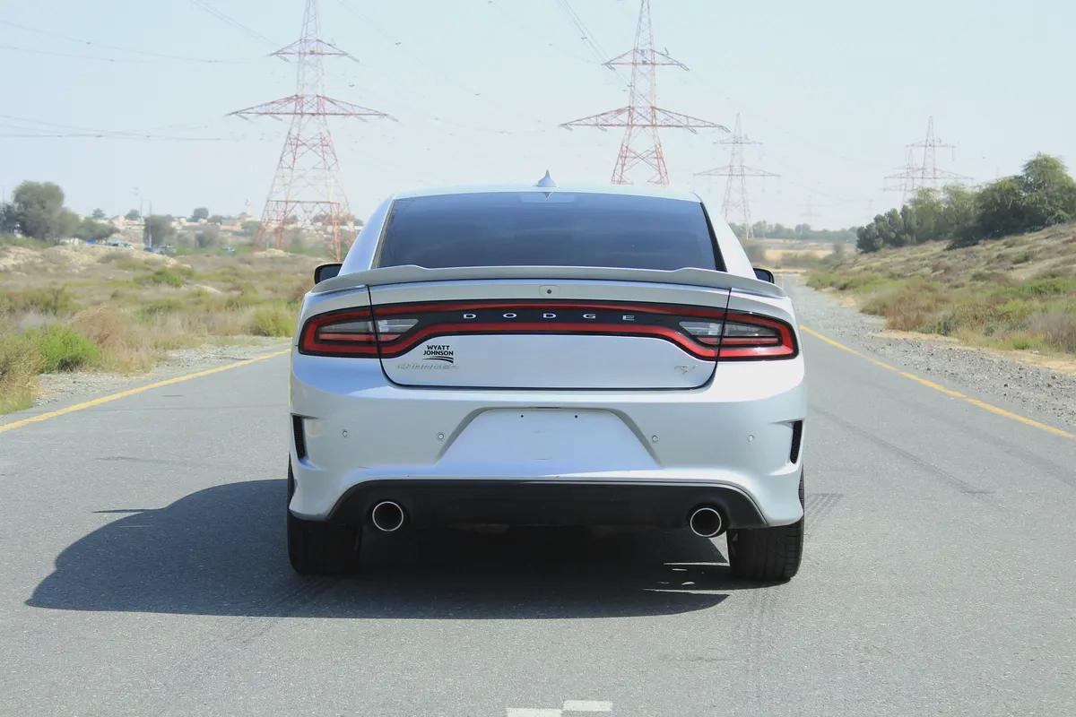 Dodge Charger R/T · HEMI V8 5.7L · 370hp · 2020 · American Specs · Excellent Condition-4-4