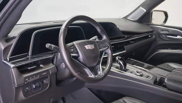 Special Offer | AED 6,328 PM | GCC, High Option | Escalade V