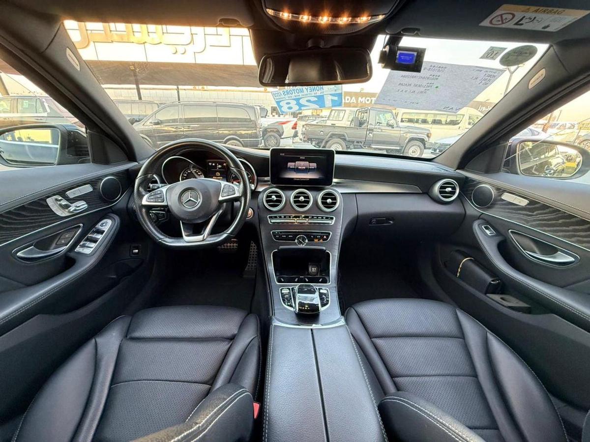 Mercedes-Benz C 200-7-7