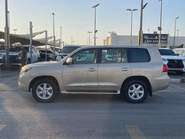 Lexus LX 570 Platinum 2009 - GCC Specs