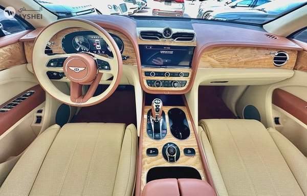 Bentley Bentayga 2022 low mileage