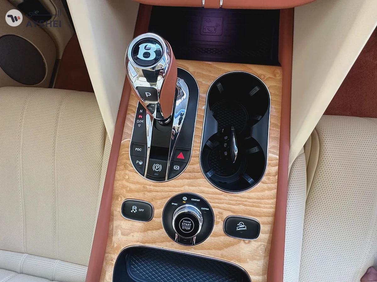 Bentley Bentayga 2022 low mileage-12-12