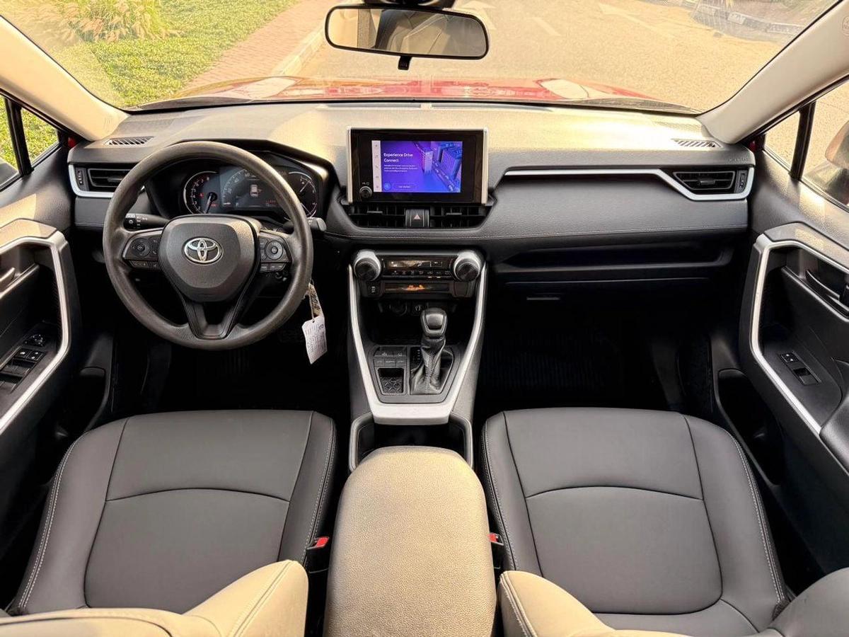 Toyota RAV4 RAV4 2023 2.5L-4-4