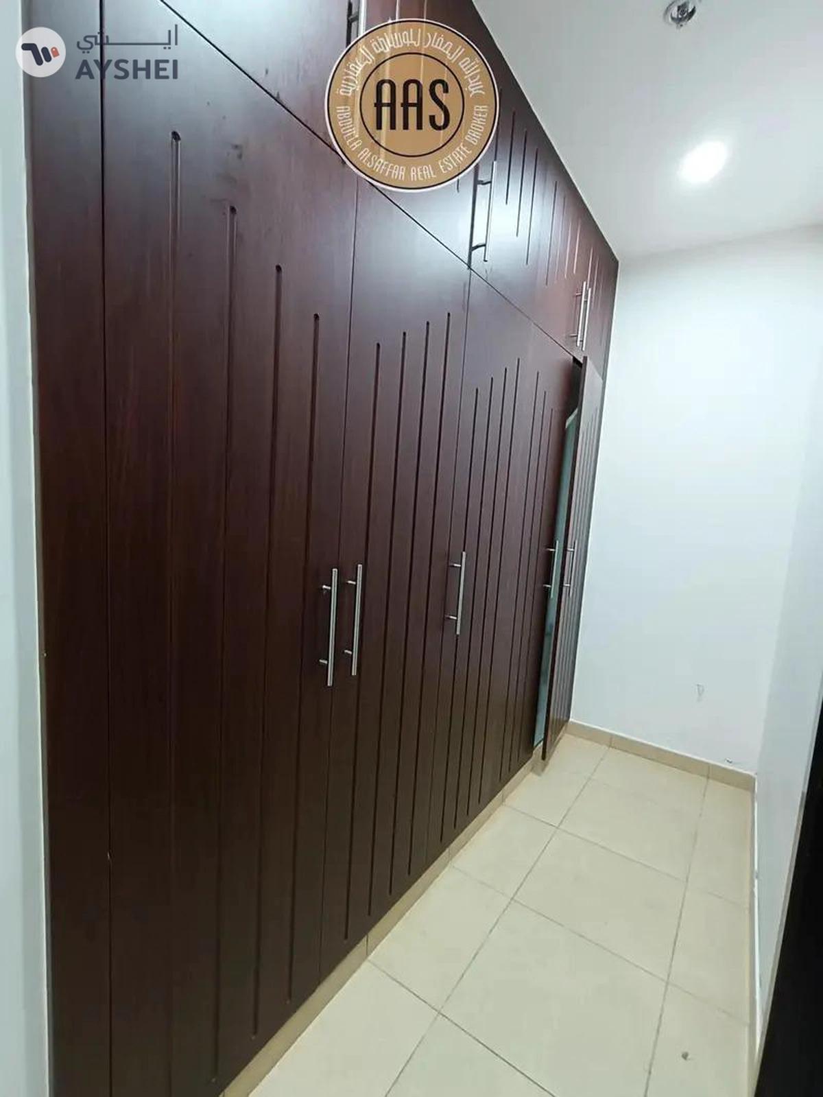 Very Spacious 1Bhk Chillar free Available in 60k-9-9