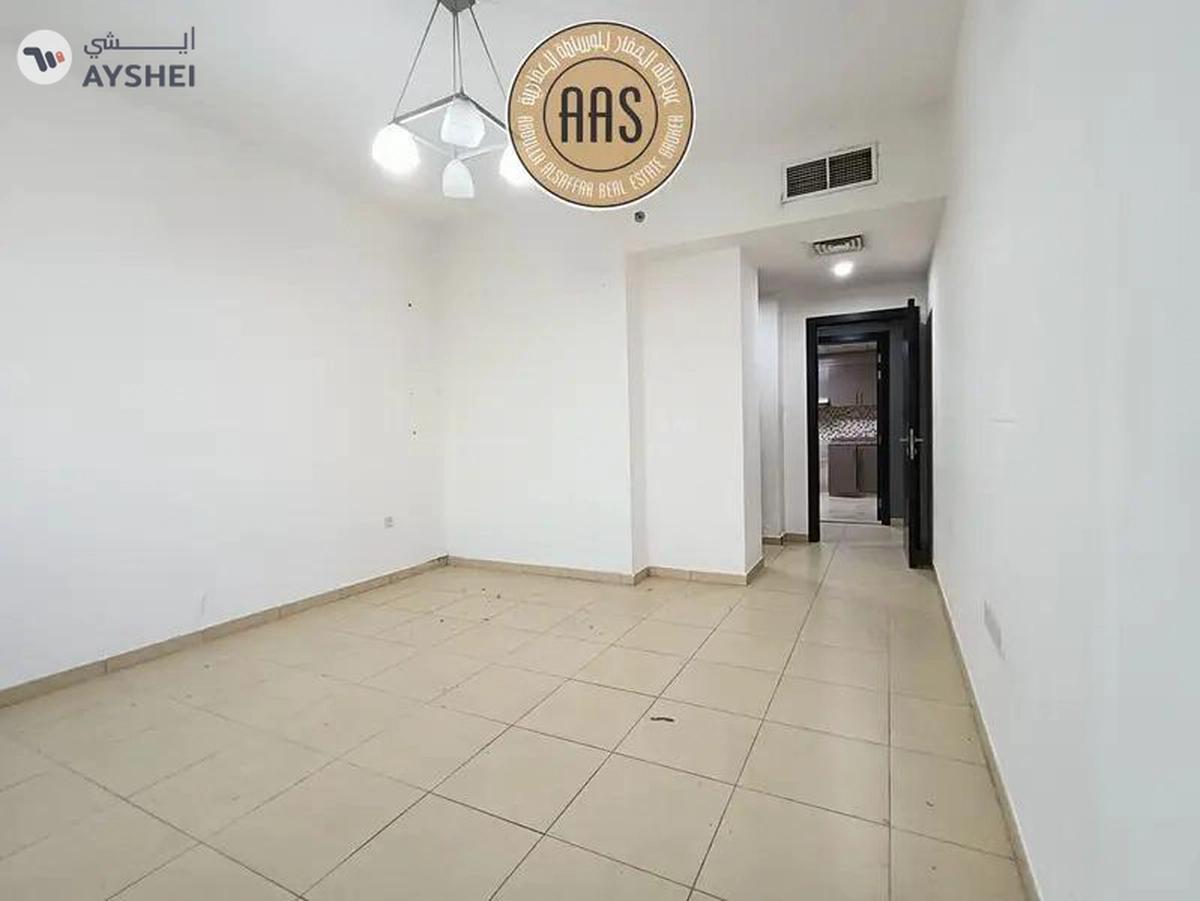 Very Spacious 1Bhk Chillar free Available in 60k-10-10