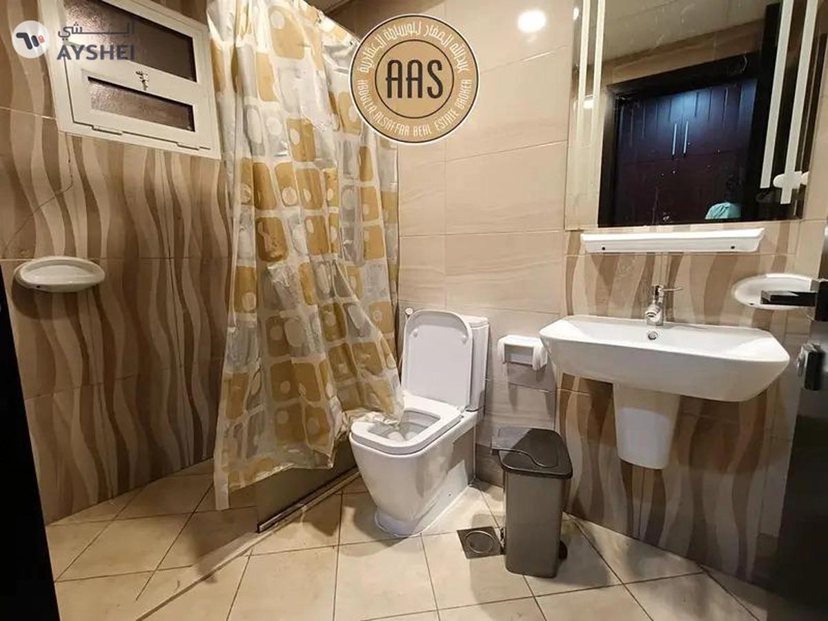 Very Spacious 1Bhk Chillar free Available in 60k-13-13